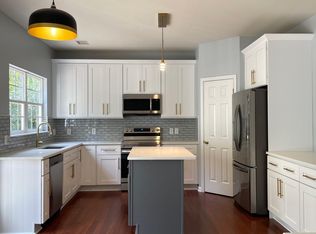 322 Matthews Estates Rd, Matthews, NC 28105