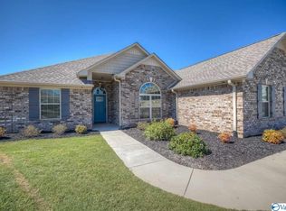 25927 Stef Ln, Athens, AL 35613