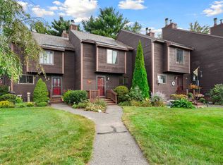 16 Thornhill Rd, Stratham, NH 03885