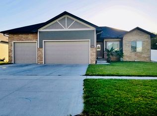 3040 N 95th St, Lincoln, NE 68507