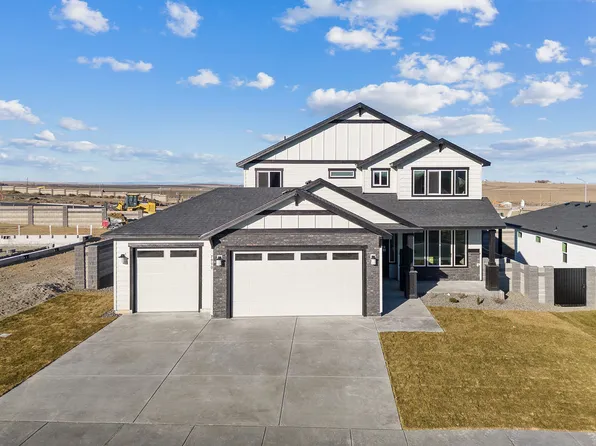 7910 Gilbert St, West Richland, WA 99353