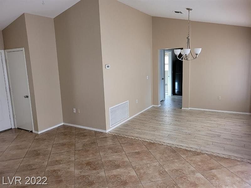1st image of 8900 Sandspring Dr