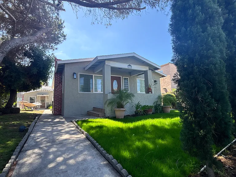3930 Texas St — Photo 105