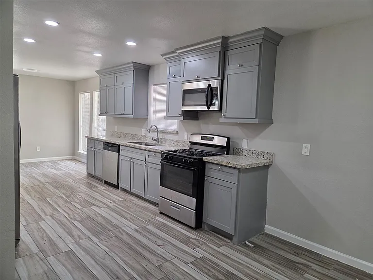 592 River Plantation Dr — Photo 6
