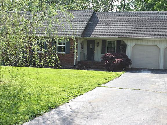 2nd image of 216 Donna Dr