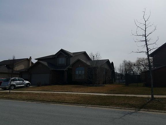 3rd image of 19407 Lisadell Dr