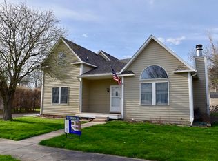 1012 E Cabot St, Pierre, SD 57501