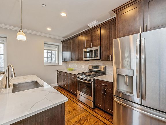 2nd image of 2 Ashford Ave Unit 4B