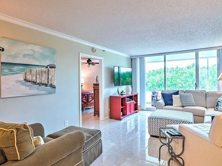 9600 S Ocean Dr #104 — Photo 3