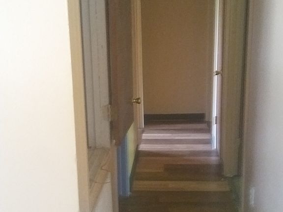 2nd image of 131 Clarence Ave