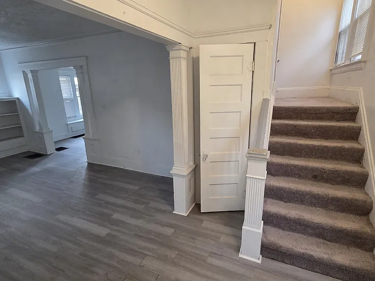 10217 Pierpont Ave — Photo 14