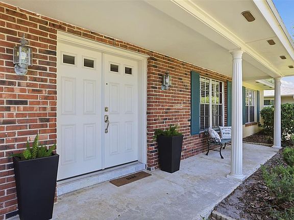 2nd image of 5082 Jennifer Pl