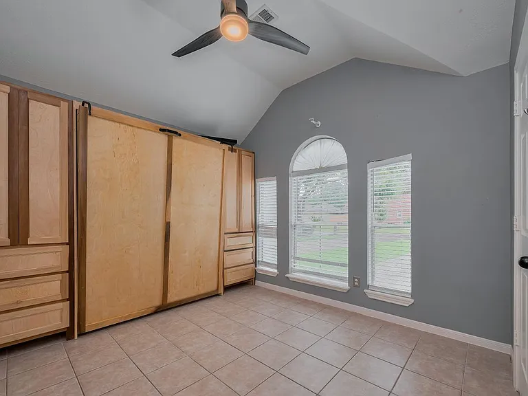 311 N Esplanade Ln — Photo 28