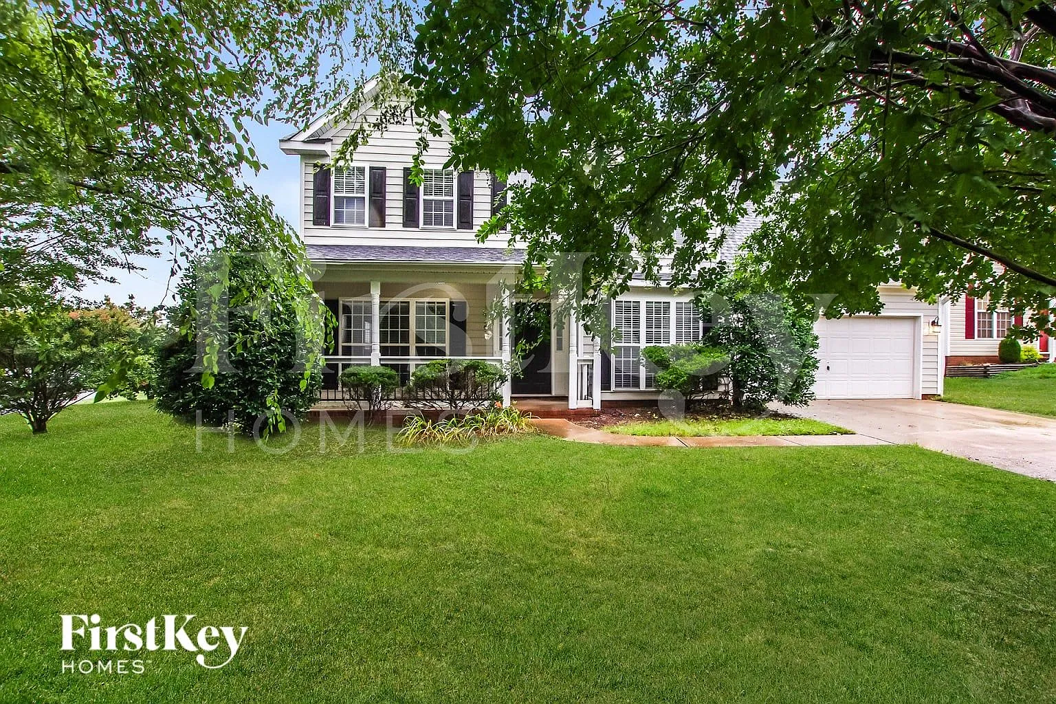 4 bed, 2.5 bath, 1689 sqft, $2,560 — Photo 1