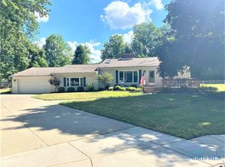 6944 Cornwall St, Holland, OH 43528