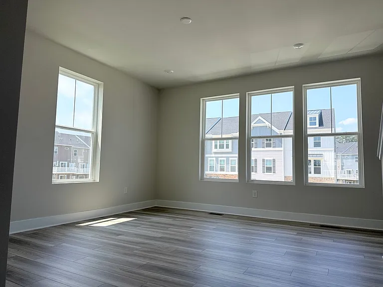 29860 Bankert Dr — Photo 9