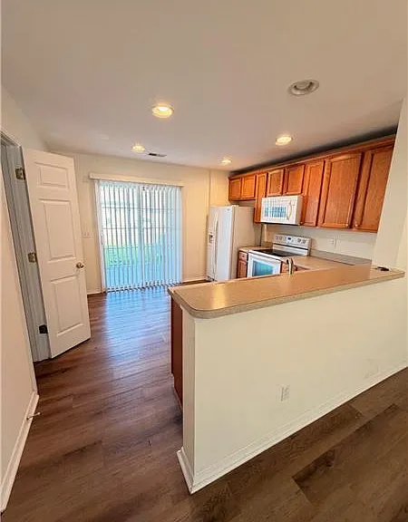 125 Fairgreen St — Photo 3