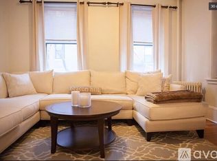 15 Revere St #2R, Jamaica Plain, MA 02130