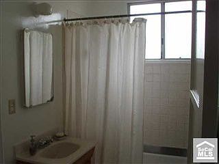 5th image of 5637 Lakewood Blvd