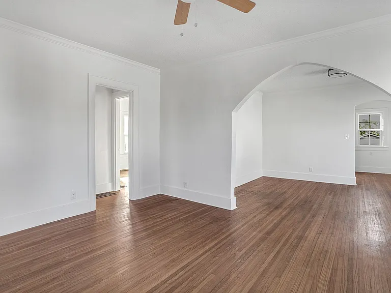 409 Booth Rd — Photo 10