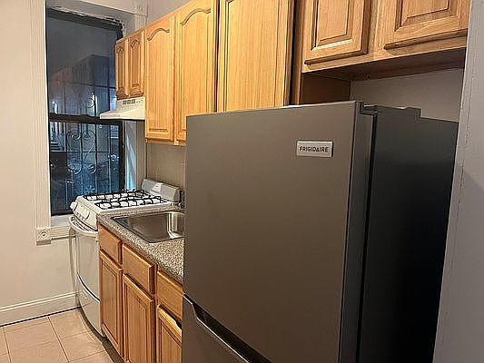 2nd image of 559 W 156th St #1B