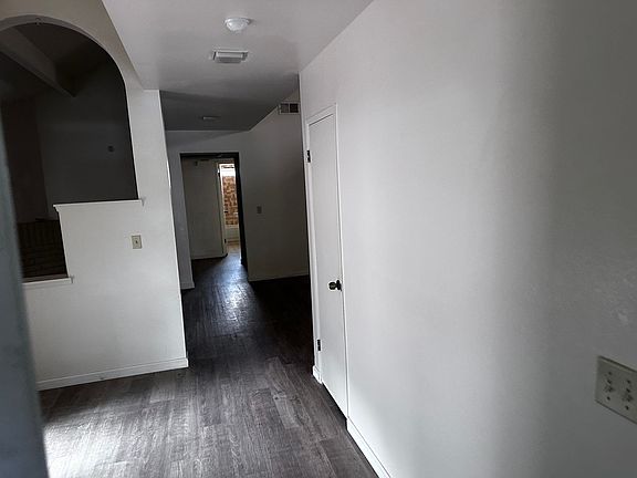2nd image of 7131 Hanover Cir