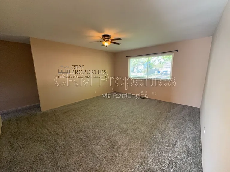 2400 Balmoral Blvd — Photo 5