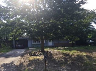 1917 Glenwick Dr, Fayetteville, NC 28304
