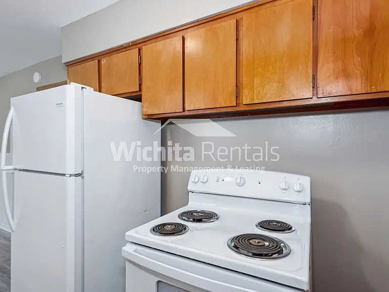 2920 W Taft St — Photo 7