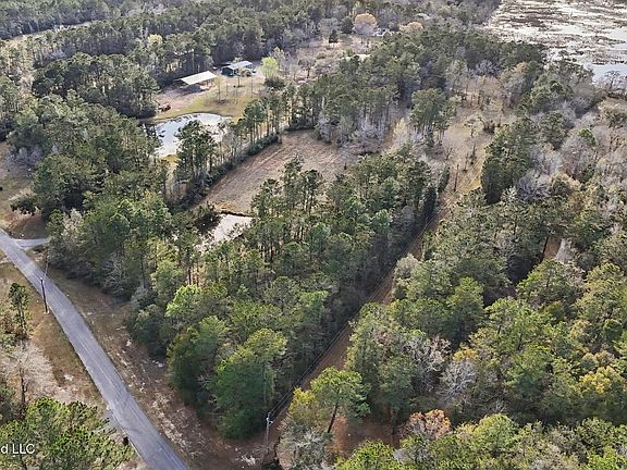 3rd image of Ferry Point Rd