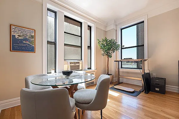 Rented by Rita S Citrin, LREB | media 21