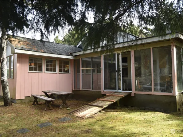 16 Lagoon Lane, Copalis Beach, WA 98535