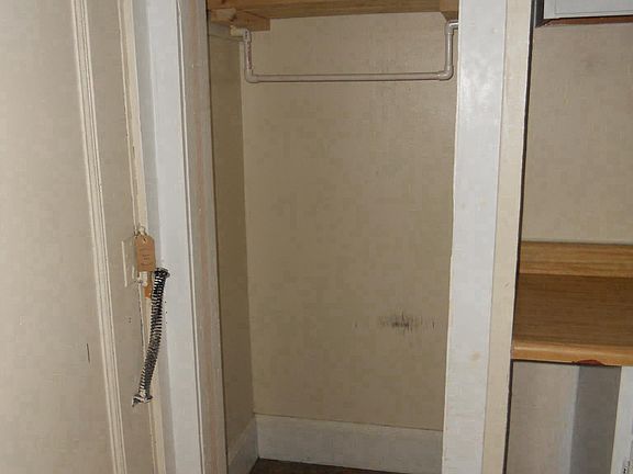 2nd image of 197 North St APT D7