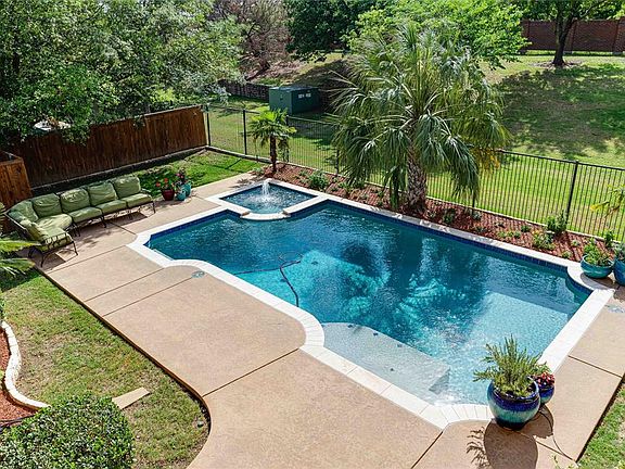 2nd image of 5317 Moss Glen Dr