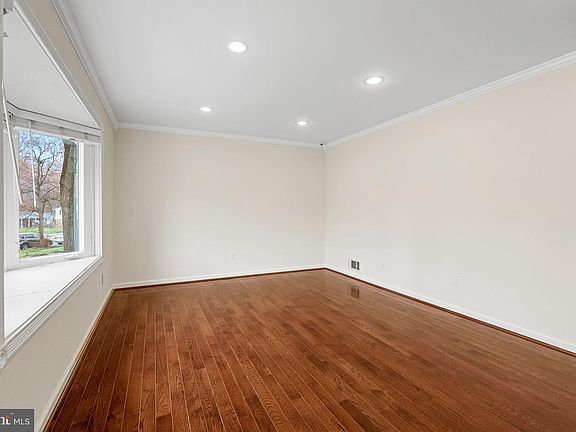 5th image of 9224 Kristin Ln