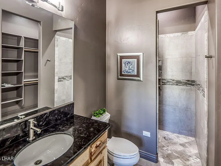 2520 Demaret Dr — Photo 30
