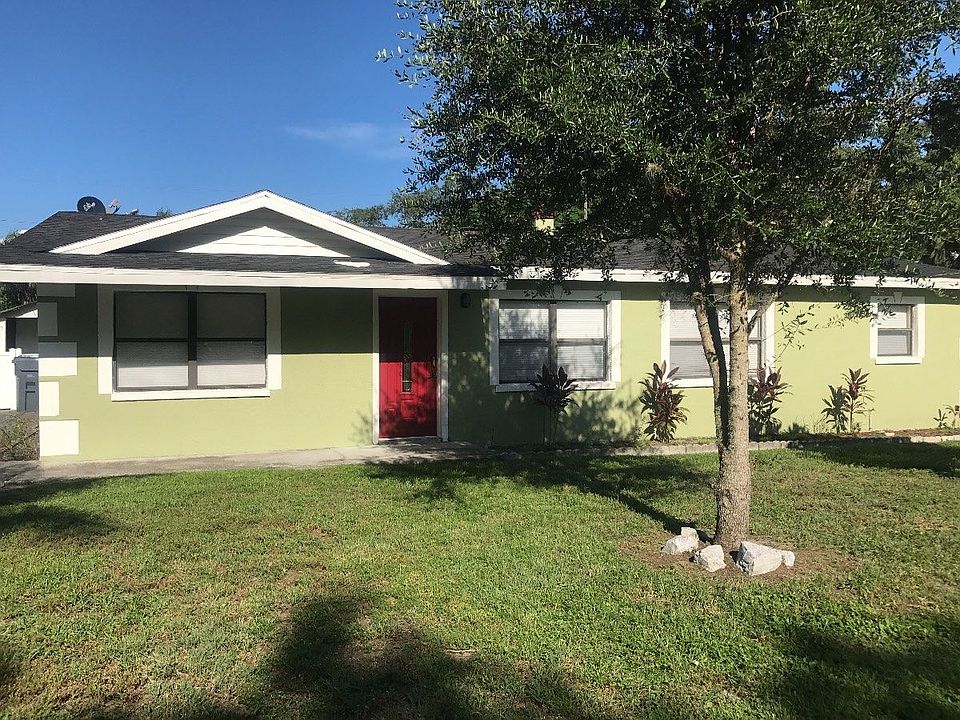 1st image of 4817 Ron Cir