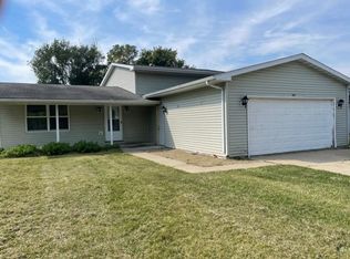 607 N 4th St, Champaign, IL 61820