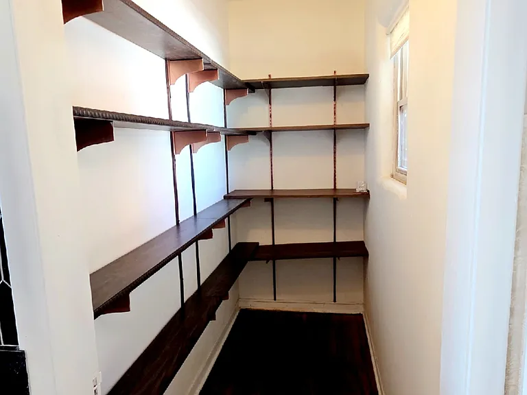 3409 Sacramento Ave — Photo 9