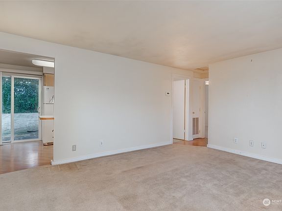 5th image of 530 SE Jerome Street