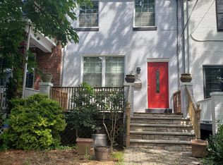 2217 38th St NW, Washington, DC 20007