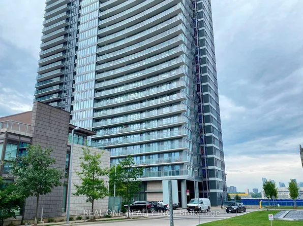 121 McMahon Dr, Toronto, ON
