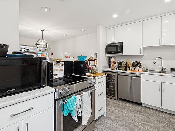 5th image of 6605 Turnberry Cres