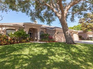 6110 Long Bayou Way N, Saint Petersburg, FL 33708