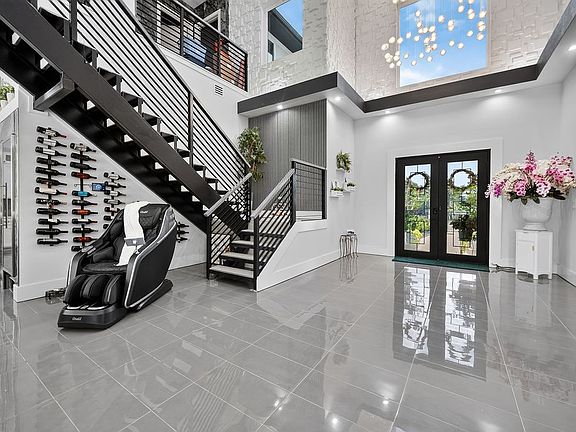 5th image of 234 City View Ct