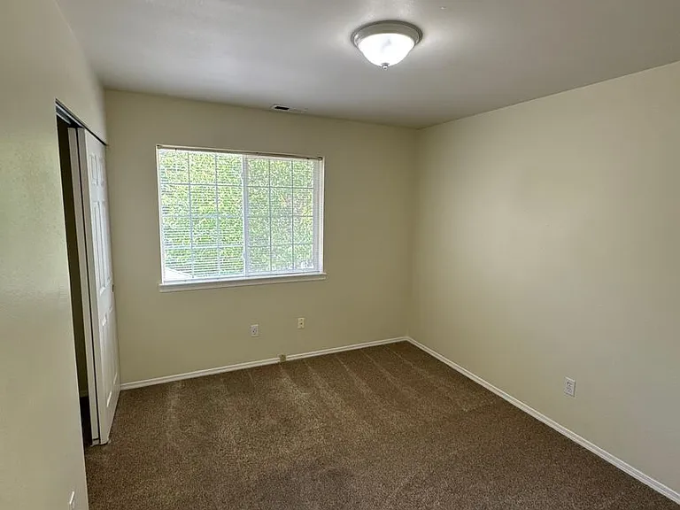 4997 SW Roseberry St — Photo 18