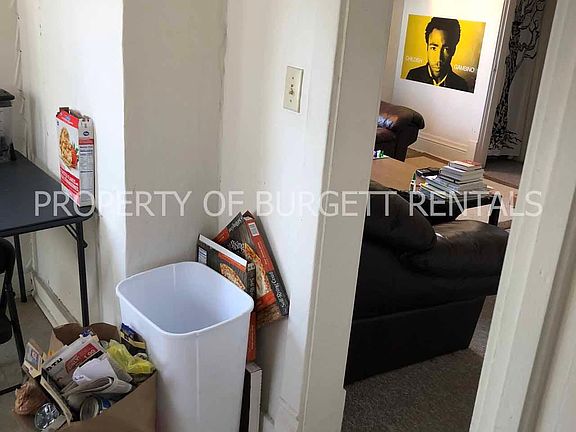 5th image of 102 E Columbia St APT 3