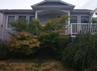 3016 44th Ave SW, Seattle, WA 98116