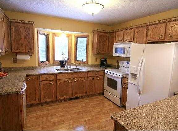 3rd image of 2060 145th Ave NE