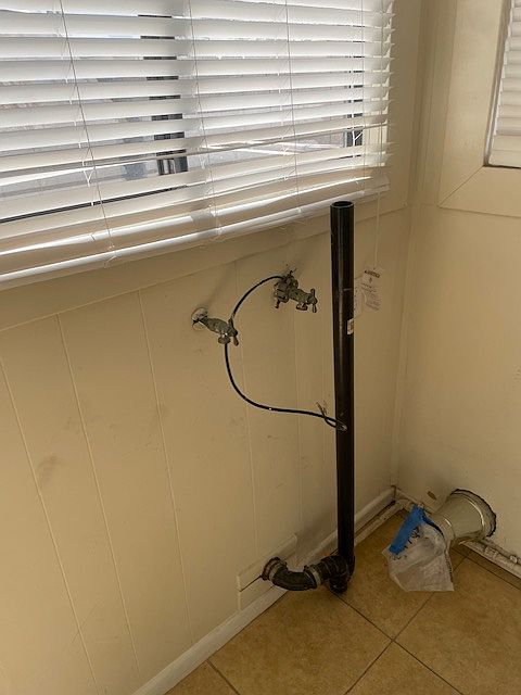 1st image of 1014 Portola Ave